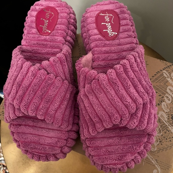 FREE PEOPLE Two Days in Ibiza Slippers - Orchid - Picture 7 of 7